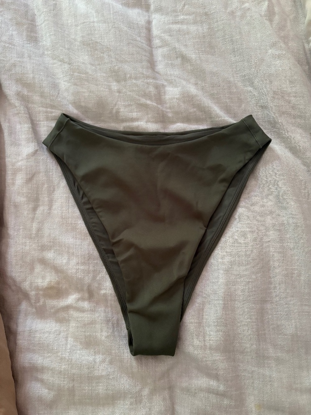 Left on Friday Throwback Bottom